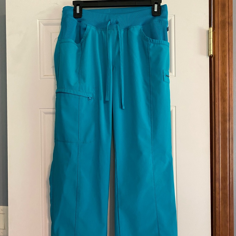 Infinity by Cherokee Turquoise Scrub Pant Size Petite Small